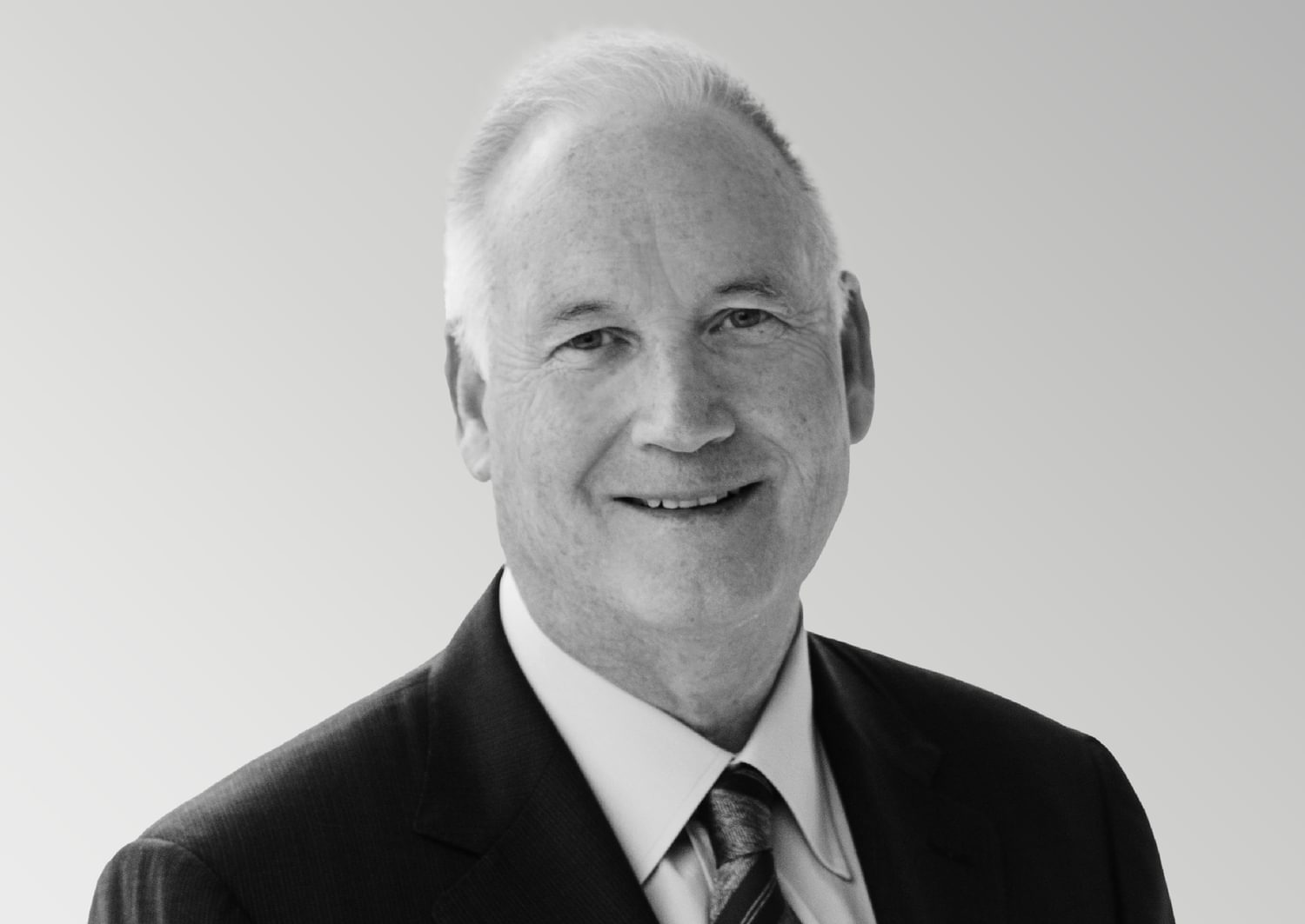 Headshot article banner no text